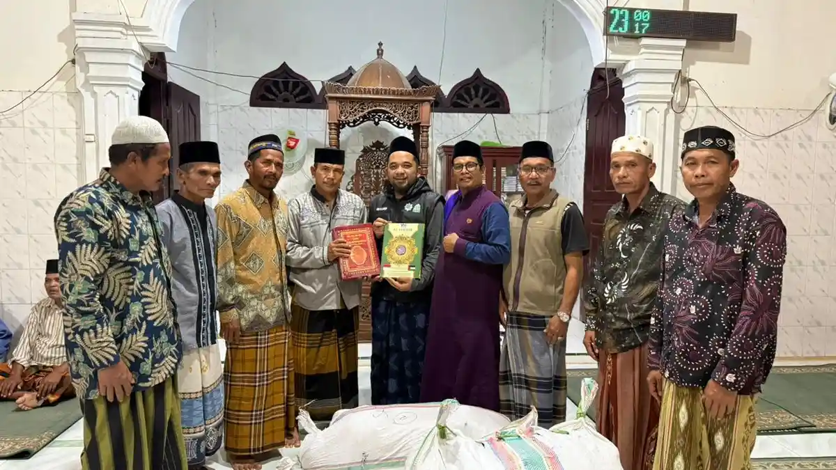 Penyerahan 400 Paket Lebaran di Lokop Serbejadi Aceh Timur Berlangsung ...