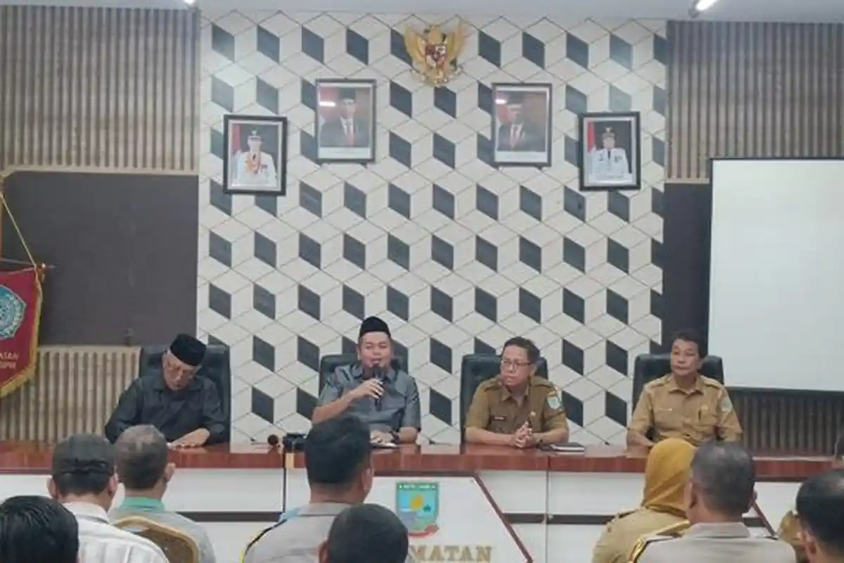 Kemas Faried Diskusi Perbaikan di Pasar Simpang Pulai dengan Masyarakat dan Pengelola