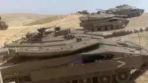 Tank-Merkava-pasukan-Israel-dikerahkan-dalam-invasi-darat-terbatas-ke-pinggiran-Lebanon-Selatan.jpg