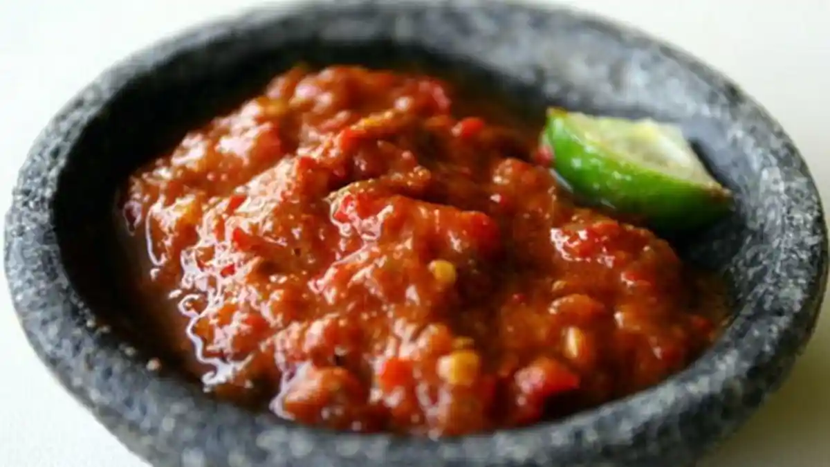Simak Tips Membuat dan Menyimpan Sambal Agar Awet, Termasuk Perhatikan Kebersihan Bahan dan Alat