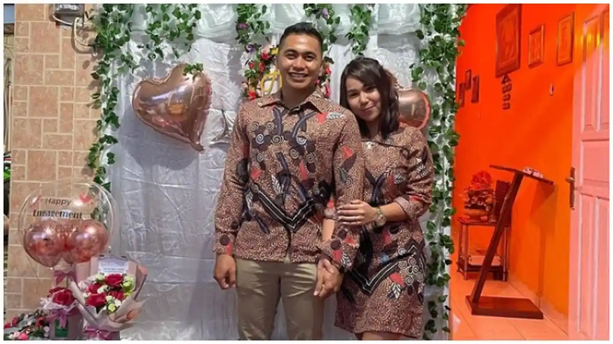 Aprilio Manganang Resmi Bertunangan dengan Kekasihnya, Intip Deretan Fotonya