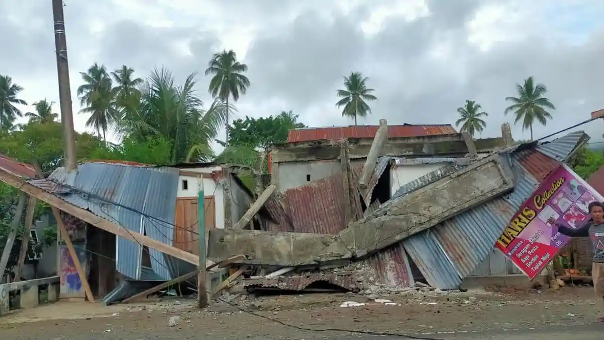 Dua Rumah Warga Mamuju Rusak Akibat Guncangan Kuat Gempa M5,9