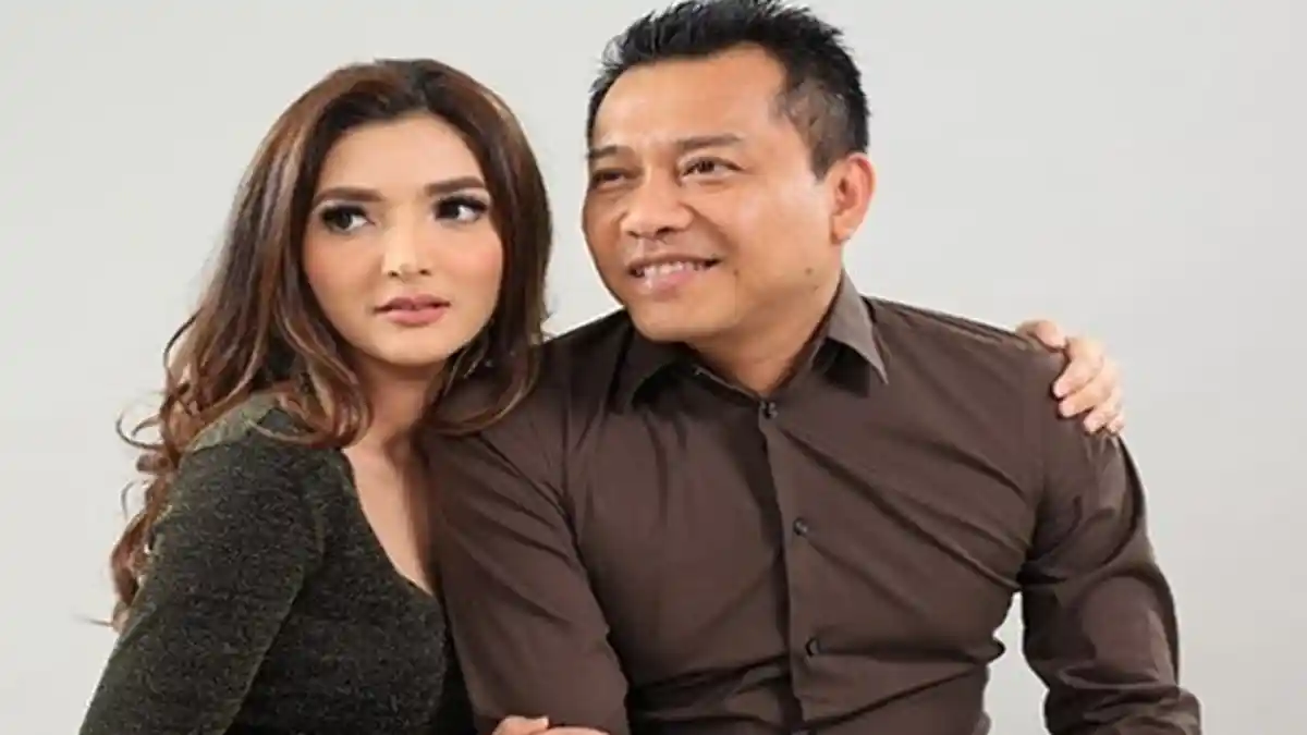 Tersebar Chat Intim Anang Hermansyah dan Istri, Netizen Hebohkan Ucapan Nakal Suami Ashanty Ini!