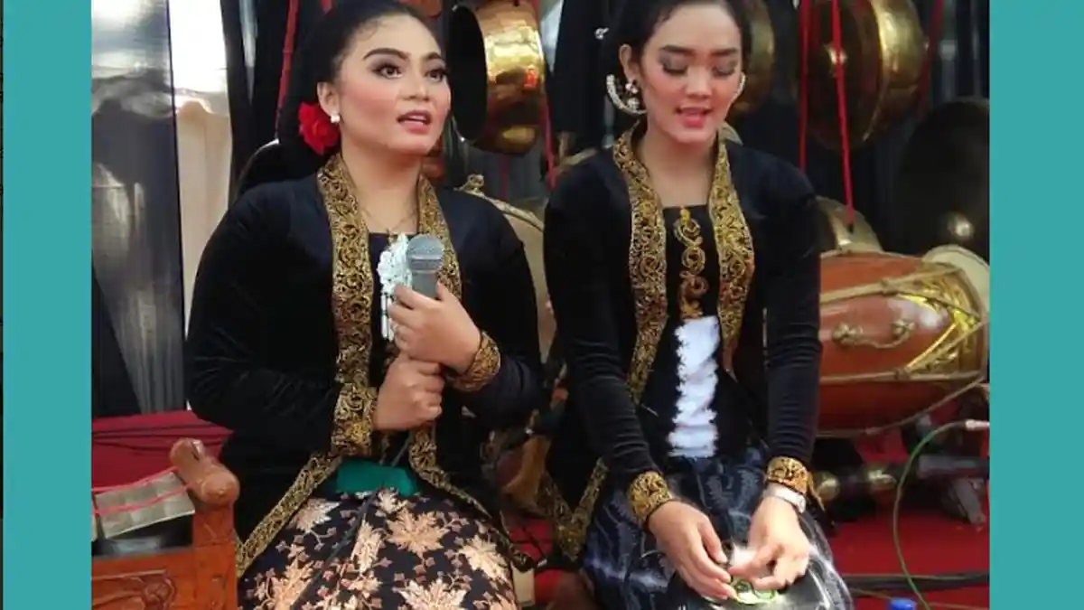 Potret Deviola dan Brigitta yang Belajar Otodidak Jadi Penyanyi Sinden Campursari