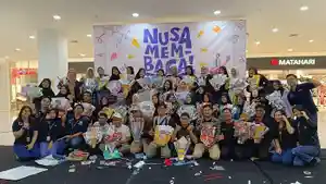 Gramedia-Kendari-Donasi-Buku-Rp7-Juta-ke-Komunitas-Literasi-di-Sultra-Intip-Keseruan-Nusa-Membaca.jpg