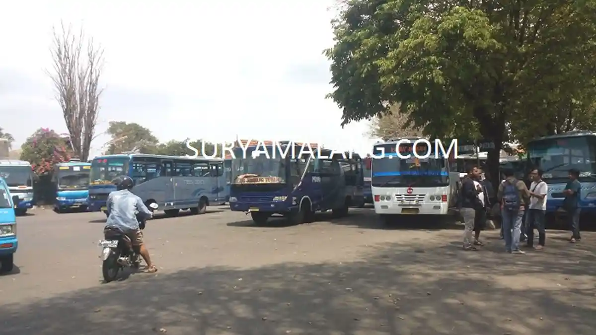 Penumpang Keleleran, Bus AKDP Malang Mogok Beroperasi