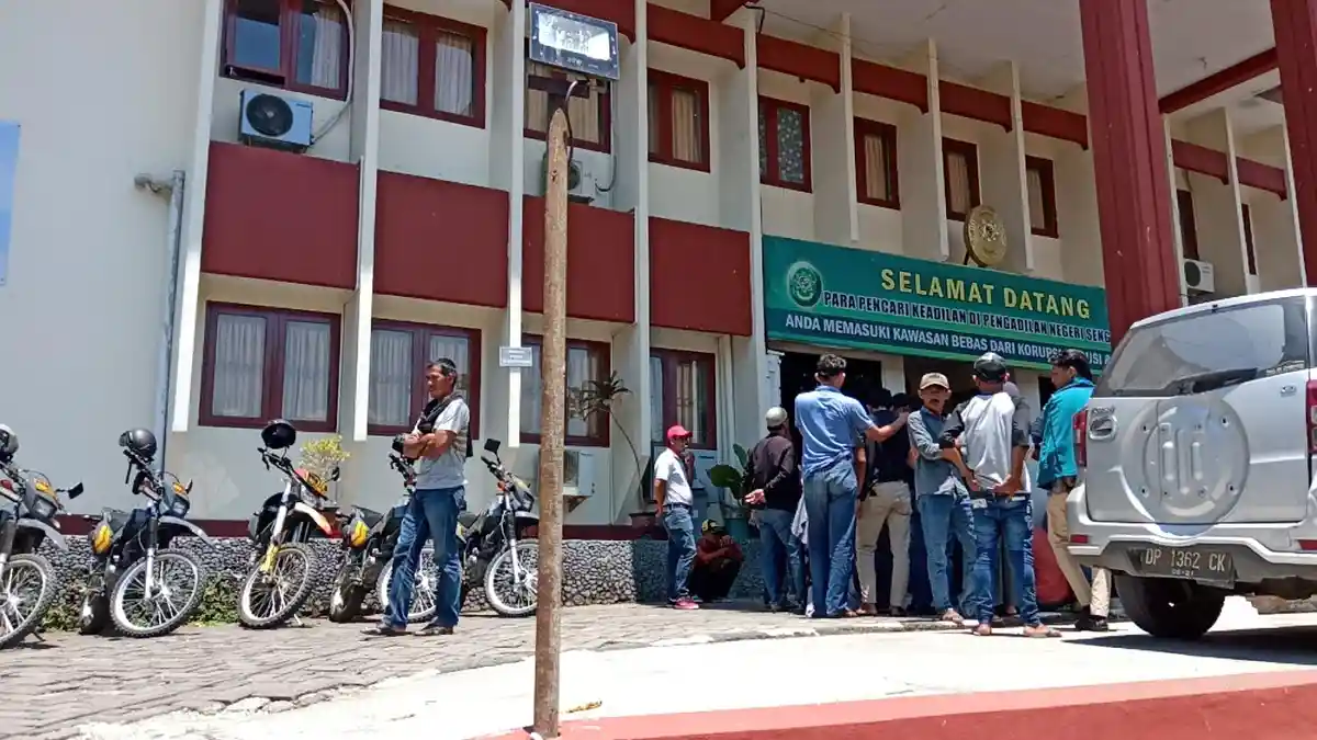 Sidang Mediasi Sengketa Lahan Paselloreng Berakhir Ricuh di Pengadilan Negeri Sengkang