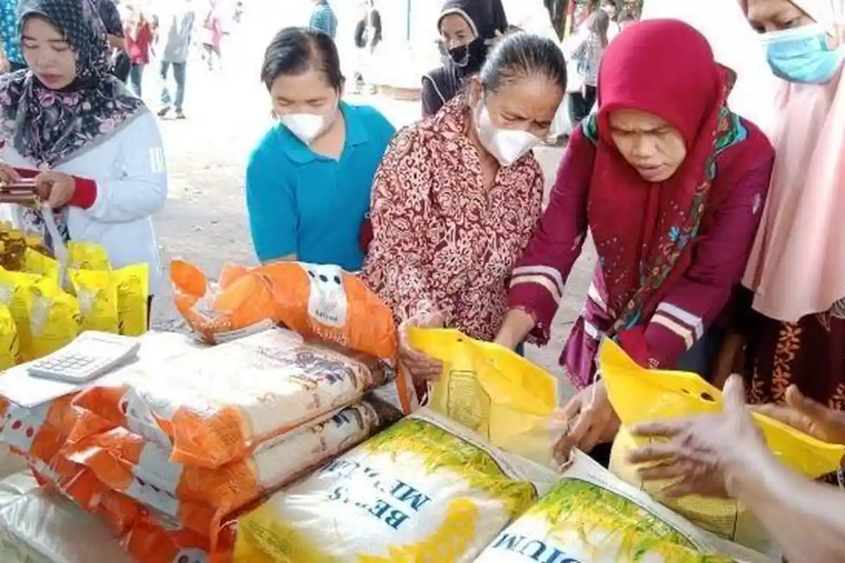 Pekan Depan Beras Bulog Sudah Tersedia di Indomaret dan Alfamart se-Sumut
