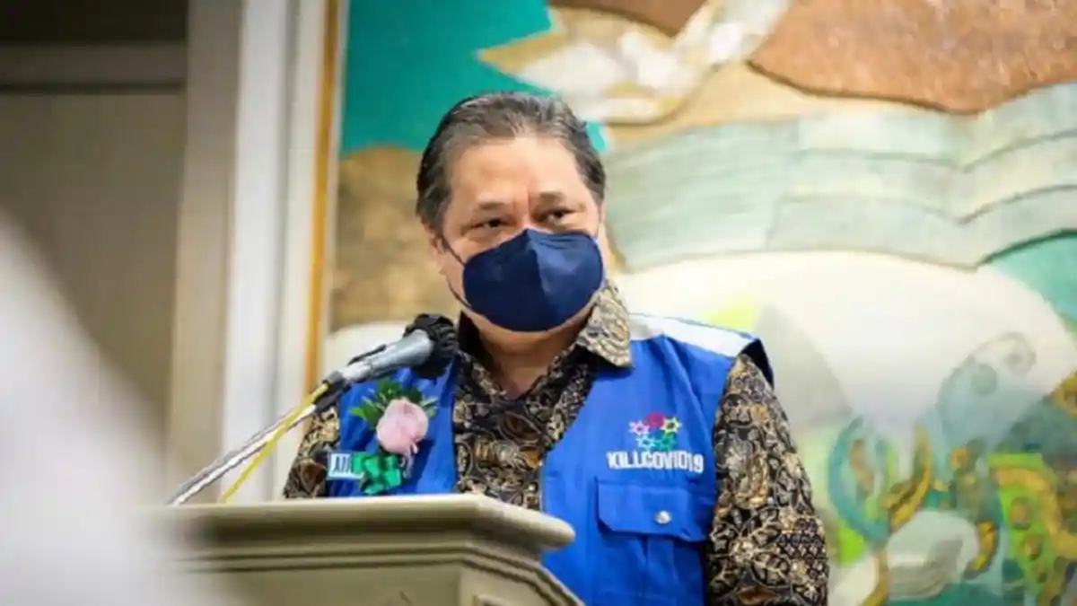 Menko Airlangga: Meski PPKM Darurat dan PPKM Mikro Diperketat, Sektor Esensial tetap Beroperasi