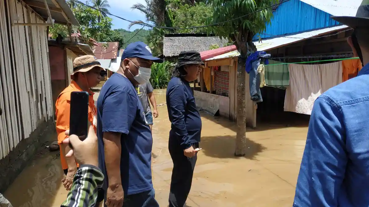 Gerak Cepat, Bupati Mitra Turun Tangan Tangani Banjir di Belang
