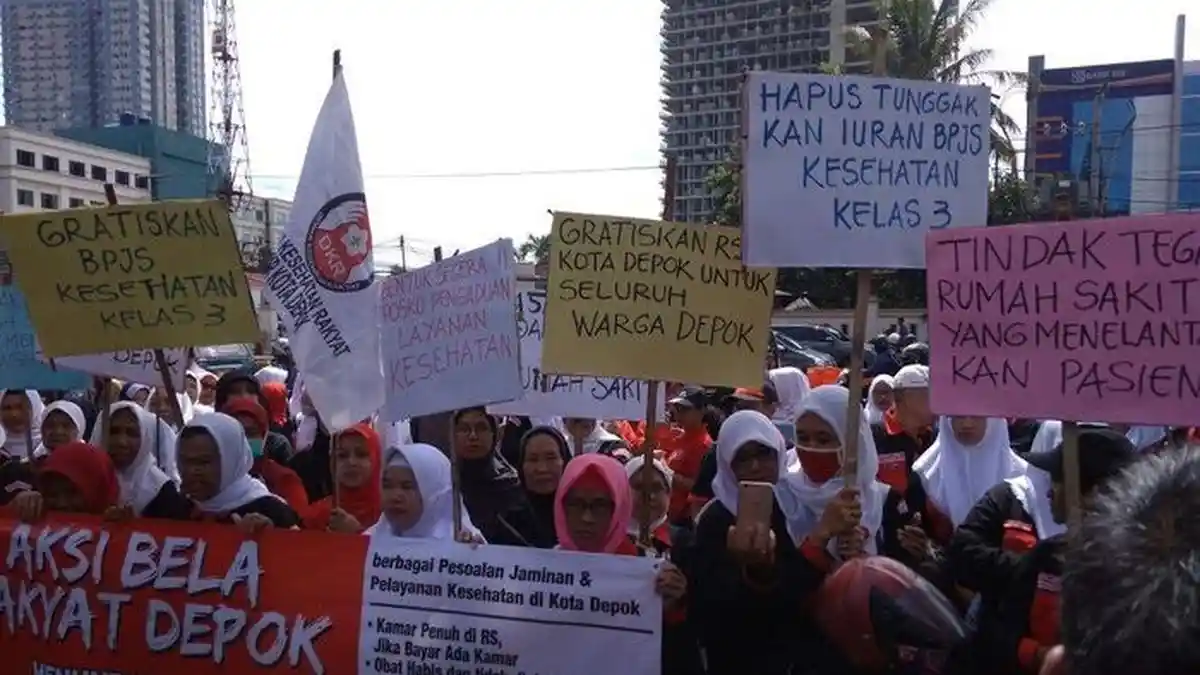 Ketika Emak-emak Mendemo Wali Kota Depok, Tuntut Perbaikan Layanan Kesehatan