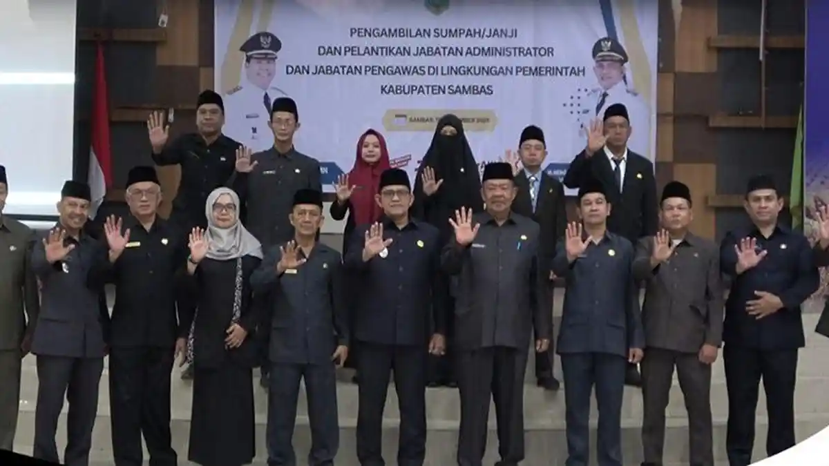 Wabup Sambas Heroaldi Lantik 6 Pejabat, Lima Pengawas Satu Administrator