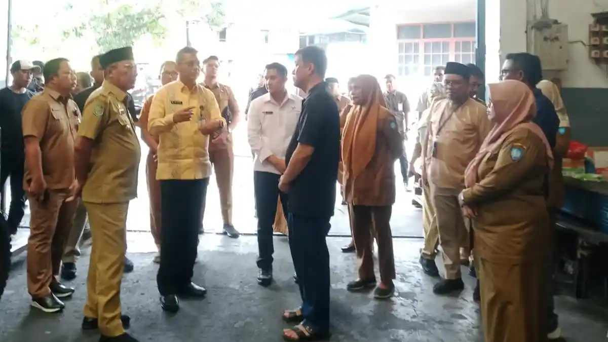 Pantau Stabilitas Harga dan Stok Jelang Lebaran 2025, Gudang PT Firma Agung Ternate di Sidak