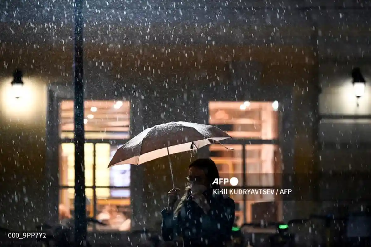 Doa Ketika Hujan Deras dan Angin Serta Meminta Hujan Berhenti Sesuai Ajaran Rasulullan