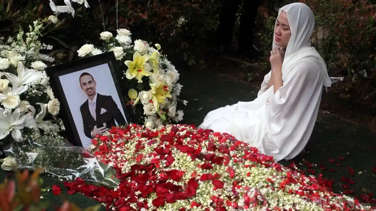 Setelah Bercanda Bareng, BCL Pamit Cuci Muka Sebentar, Kembali ke Tempat Tidur Ashraf Sudah Tiada