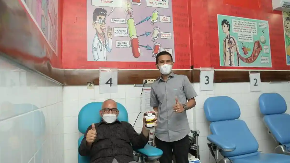 Donor Darah ASN Pemerintah Aceh Dimulai Lagi, Diawali Sekda Taqwallah di UTD PMI Banda Aceh