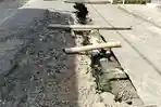 Kondisi-jalan-rusak-di-jalan-cokro.jpg