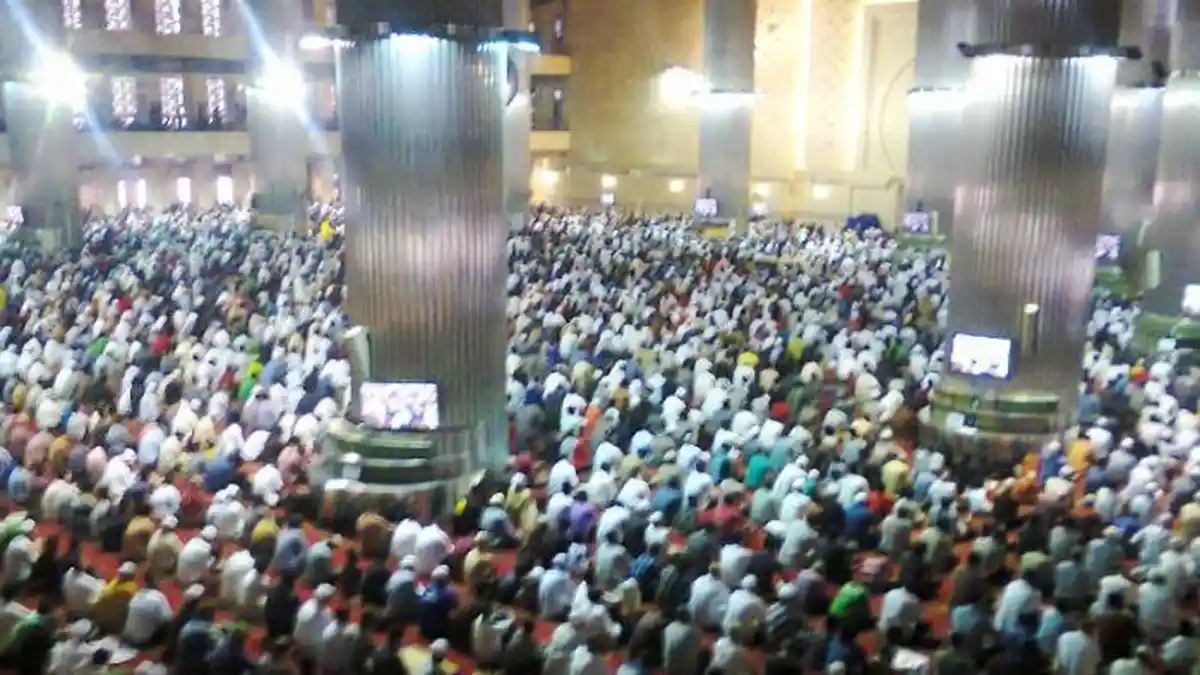 Jangan Sia-siakan Salat Jumat Anda Dengan Perbuatan Ini