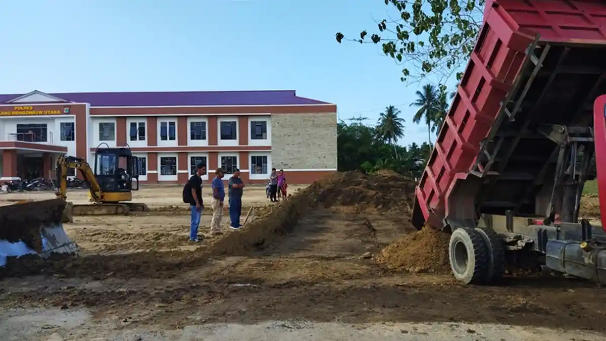 Kadis PUPR Rudini Masuara Tinjau Pembangunan Mako Polresta Bolmut