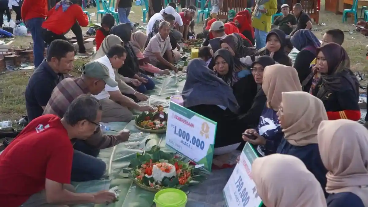 Rayakan HUT RI ke-79, Warga Cisurat Sumedang Lomba Liwet Digagas Dony Ahmad Munir