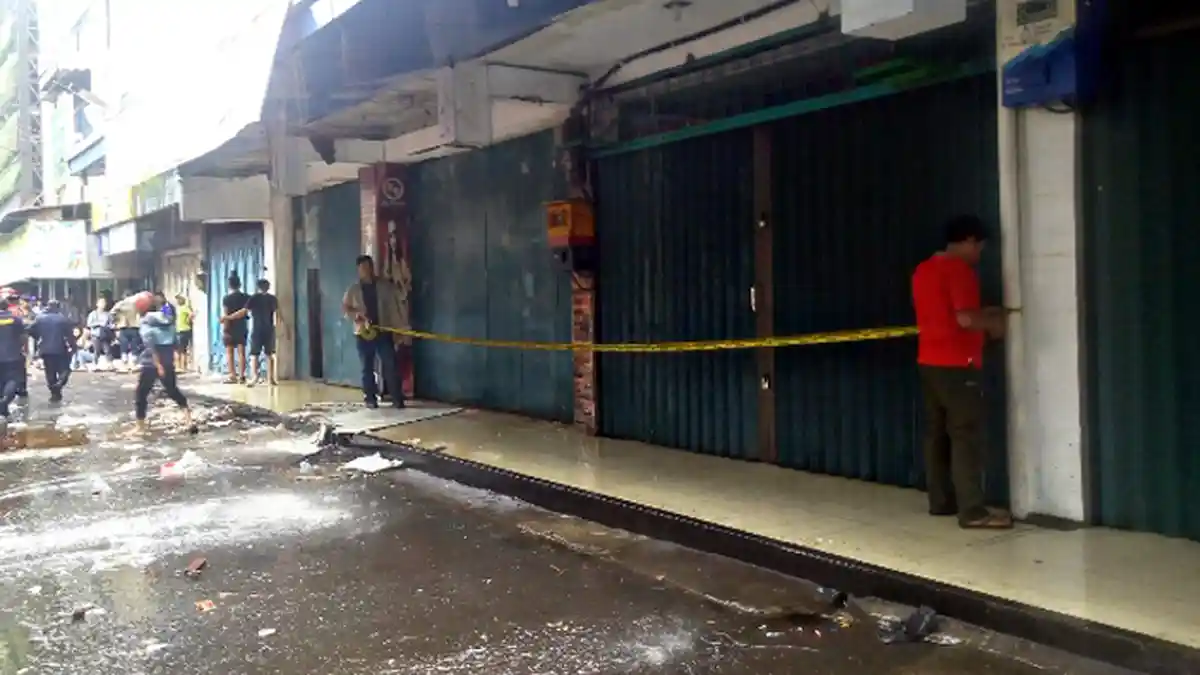 Toko Baju Ria Terbakar, Dua Pekerjanya Dibawa Polisi