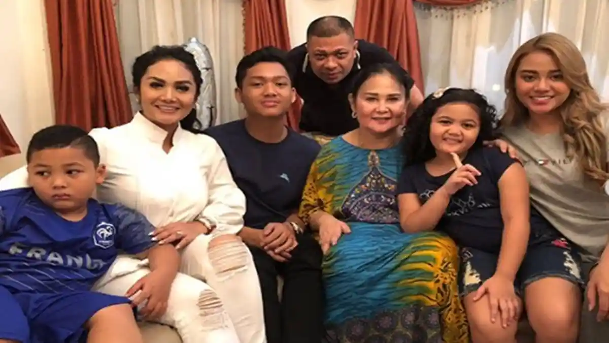 Permintaan Aurel Ajak Amora & Kellen tak Digubris, Krisdayanti: Saya Ini Wakil Rakyat, Harus Diingat