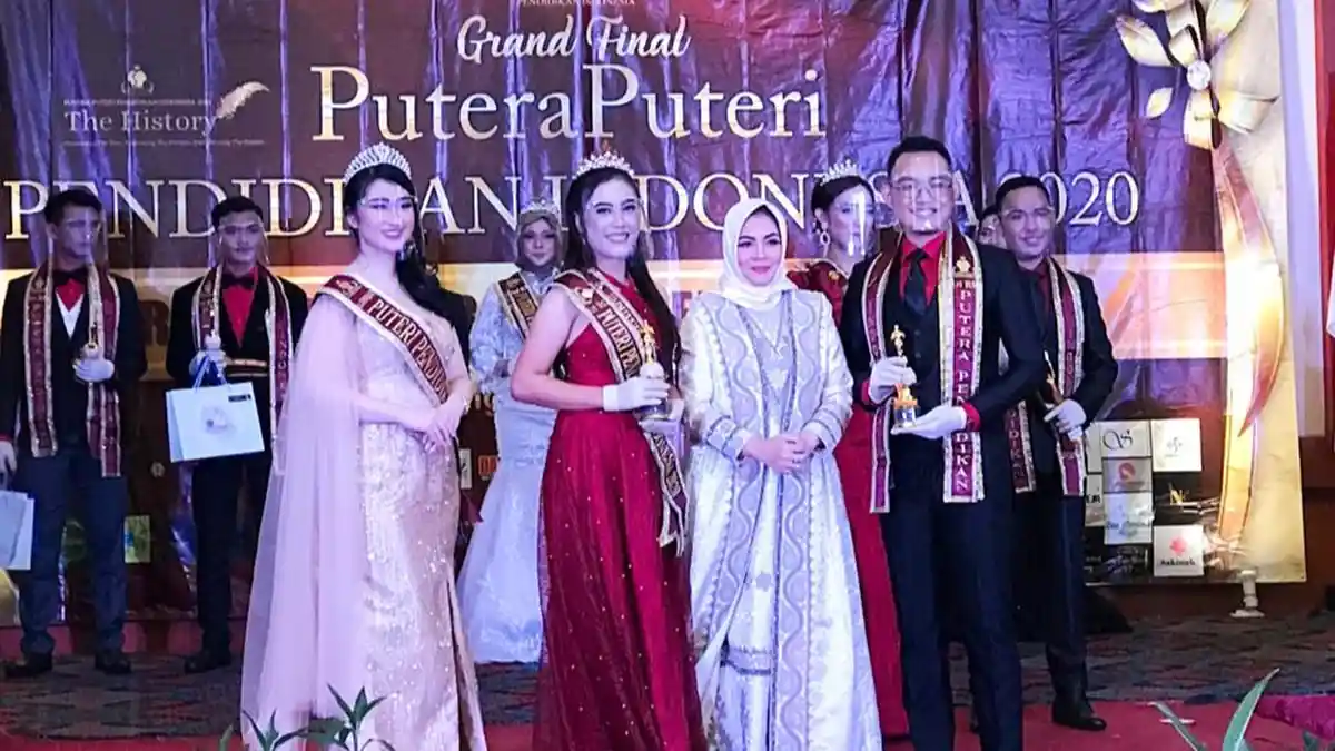 Anggun Elsa Mayanti Mahasiswi Universitas Ciputra (UC) Raih Juara 2 Puteri Pendidikan 2020