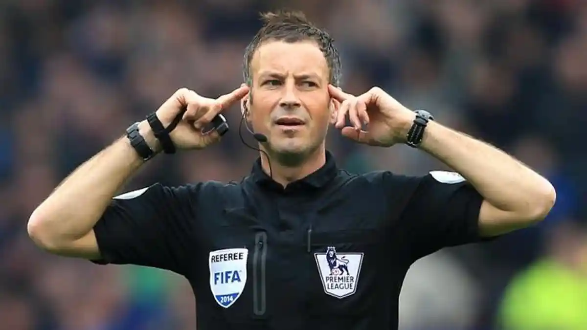 Mark Clattenburg Paling Suka Jika Memimpin Pertandingan Lionel Messi