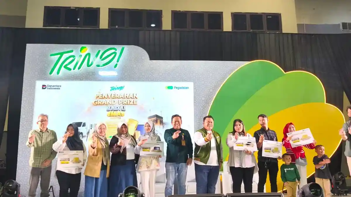 Pegadaian Serahkan Hadiah Badai Emas, Nasabah Palembang Menang Mobil Grand Max