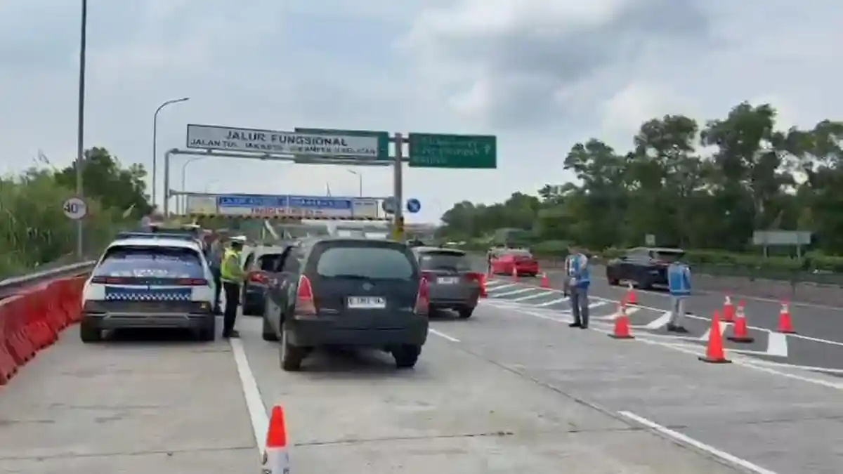 Tol Japek II Selatan Difungsikan Arus Mudik, Pemudik Diminta Berkendara di Bawah 80 KM per Jam