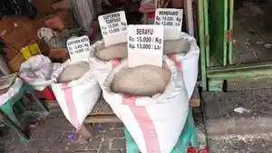INFO-HARGA-Potret-Beras-di-Pasar-Pinasungkulanjhjhgj.jpg