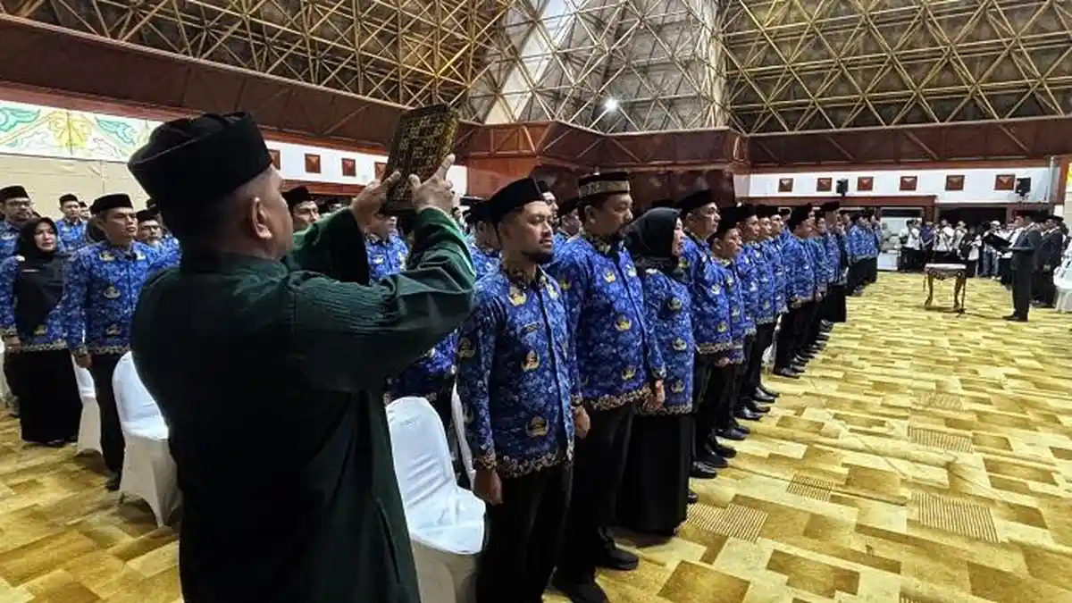 Rotasi Besar-besaran, Sekda Aceh Lantik 294 Pejabat Eselon III dan IV