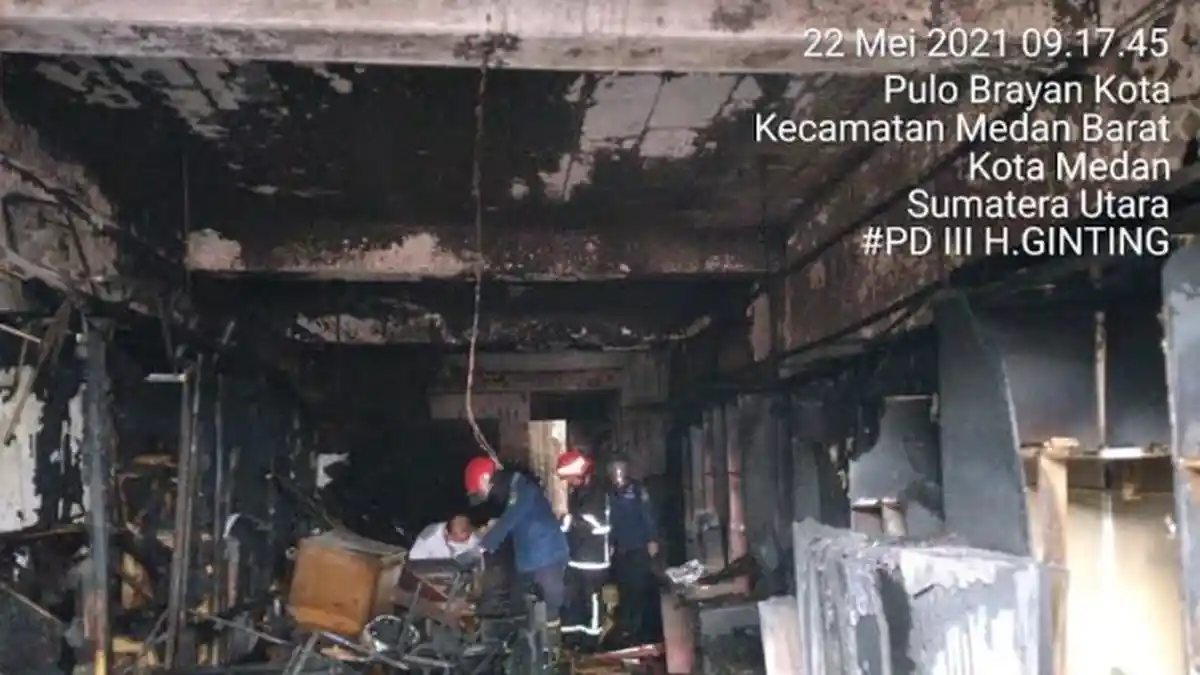 Begini Potret Kondisi Ruko Perabotan yang Ludes Dilalap Api di Pulo Brayan, Tidak Ada Korban Jiwa
