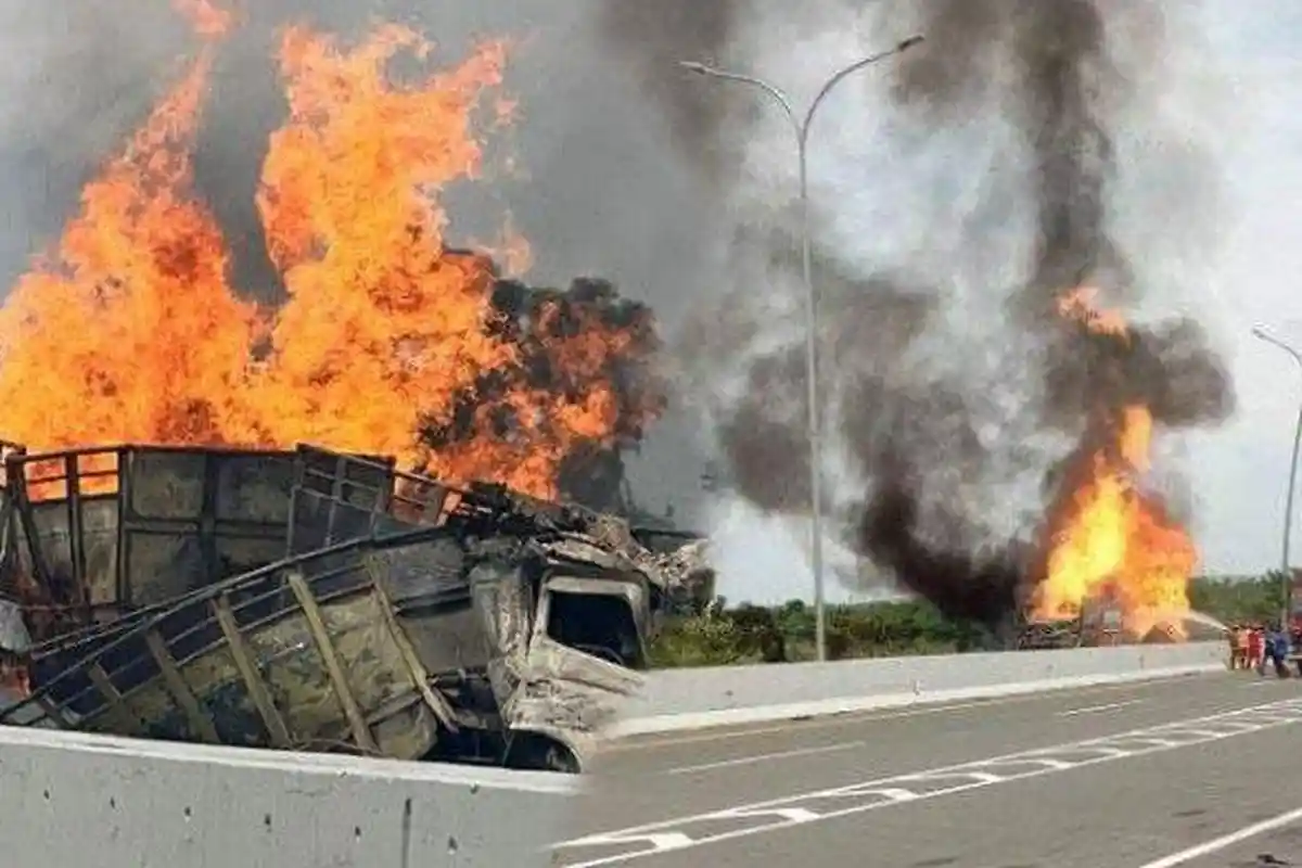 Penyebab Kecelakaan di Tol Pemalang, 2 Orang Tewas Terbakar di TKP, Truk Pasir sempat Berhenti