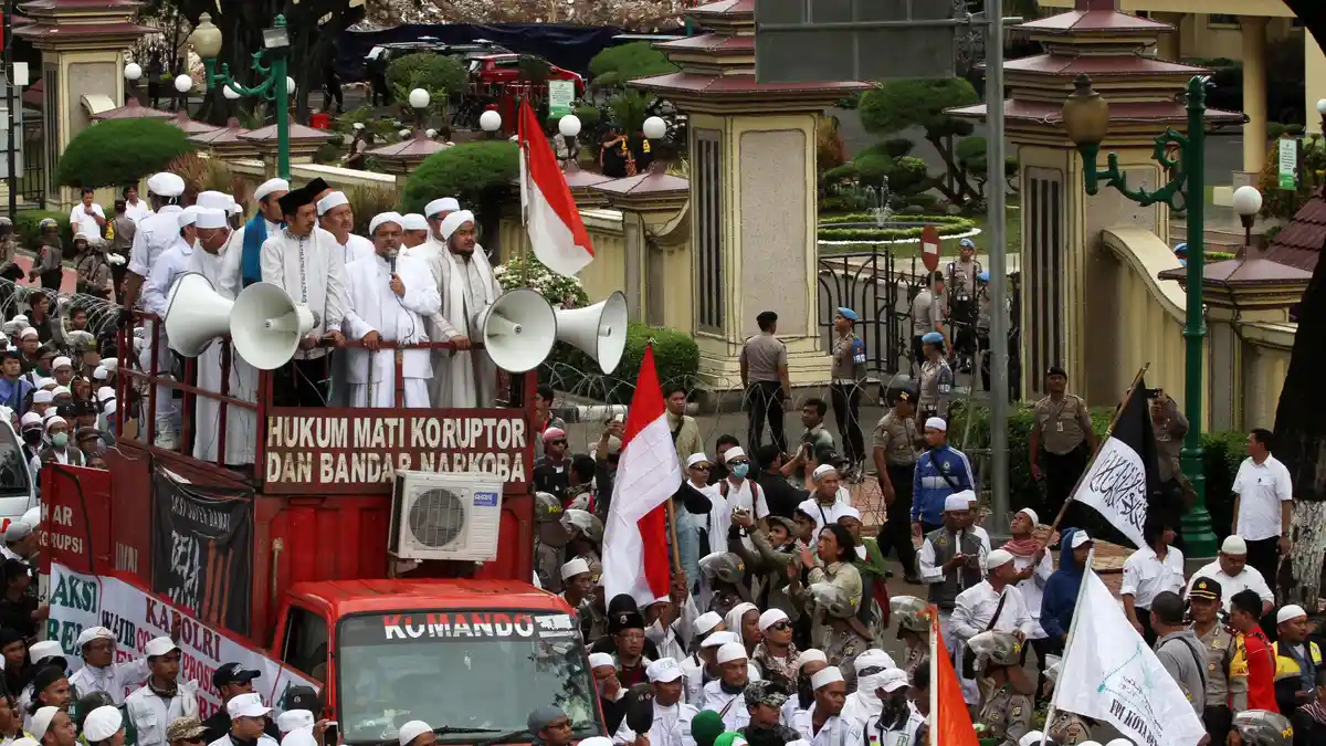 Pimpinan FPI Rizieq Shihab Temui Komisi III DPR