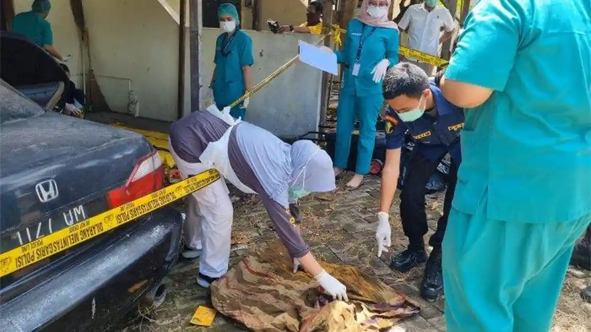 Kerangka Manusia dalam Mobil di Aspol Gresik Terungakp, Kain Sarung Jadi Petunjuk