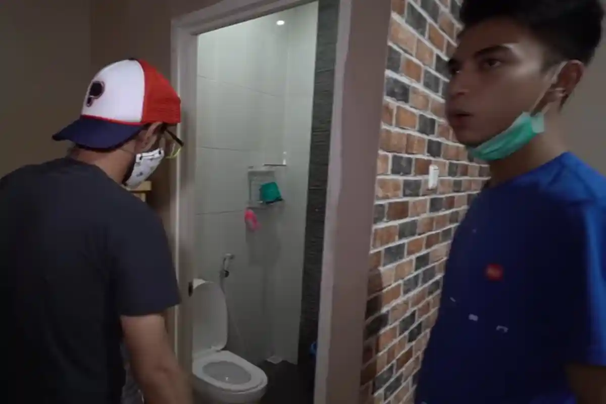 Lift di Rumah Baru Raffi Ahmad Dilaporkan Rusak, Dimas Ramadhan Kena Semprot