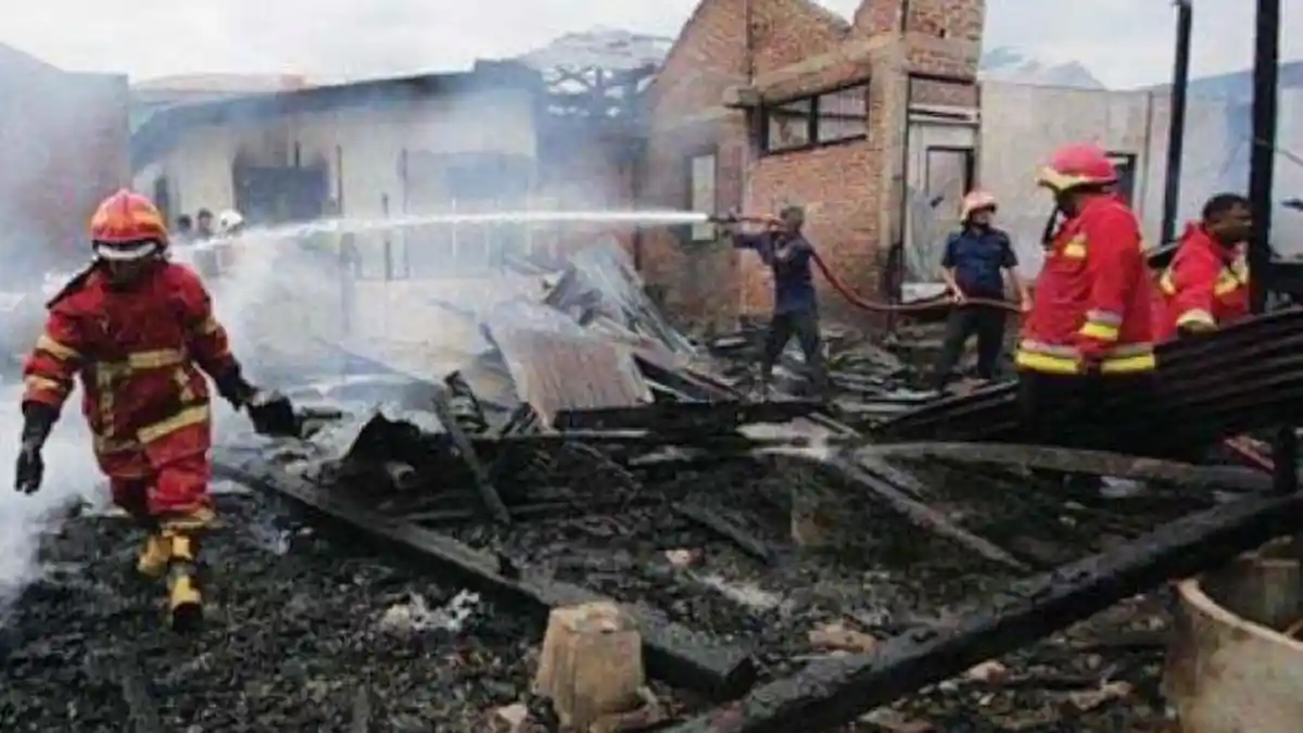Rumah Makan di Lueng Bata Terbakar, Dua Juru Masak Alami Luka Bakar