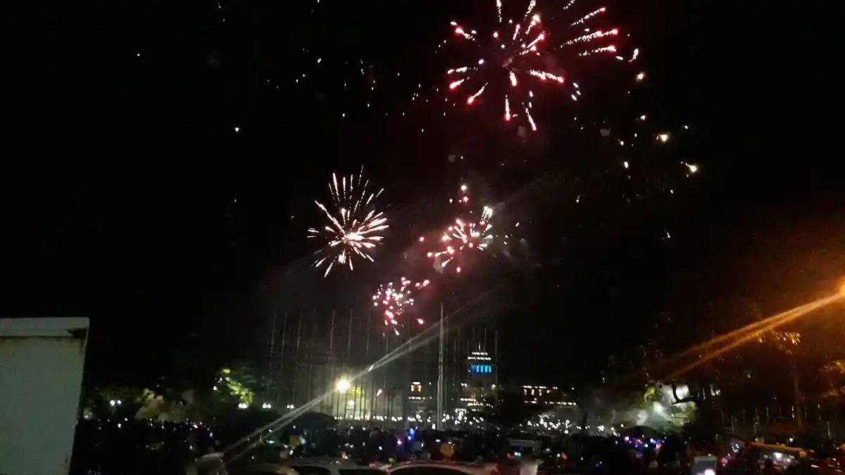 Warga Karawang Boleh Rayakan Tahun Baru, Asal Tak Nyalakan Petasan dan Kembang Api