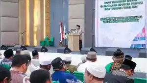 Penjabat-Gubernur-NTT-Ayodhia-Kakake-saat-membuka-Rapat-Koordinasi-Daerah-MUI-NTT.jpg