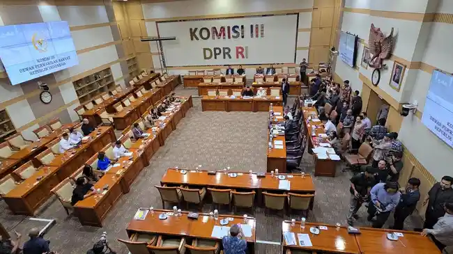Buntut Kasus Amsal Sitepu, Kajati Sumut Sampaikan Permohonan Maaf di Hadapan Komisi III DPR