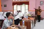 wakil-rektor-bidang-akademik-unnes-prof-dr-rustono-mhum_20181108_212404.jpg