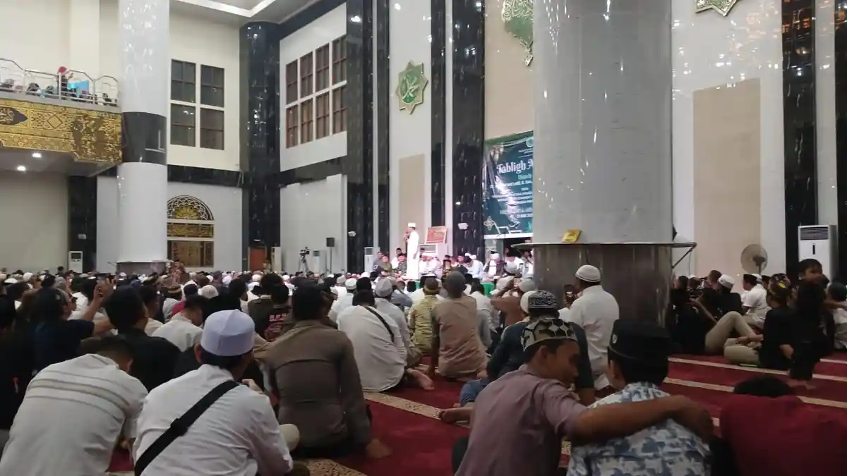 Ustaz Das’ad Latif Ajak Umat Islam di Manado Konsisten Jalankan Nilai Agama