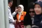 Chairun Nisa Dijenguk Keluarga