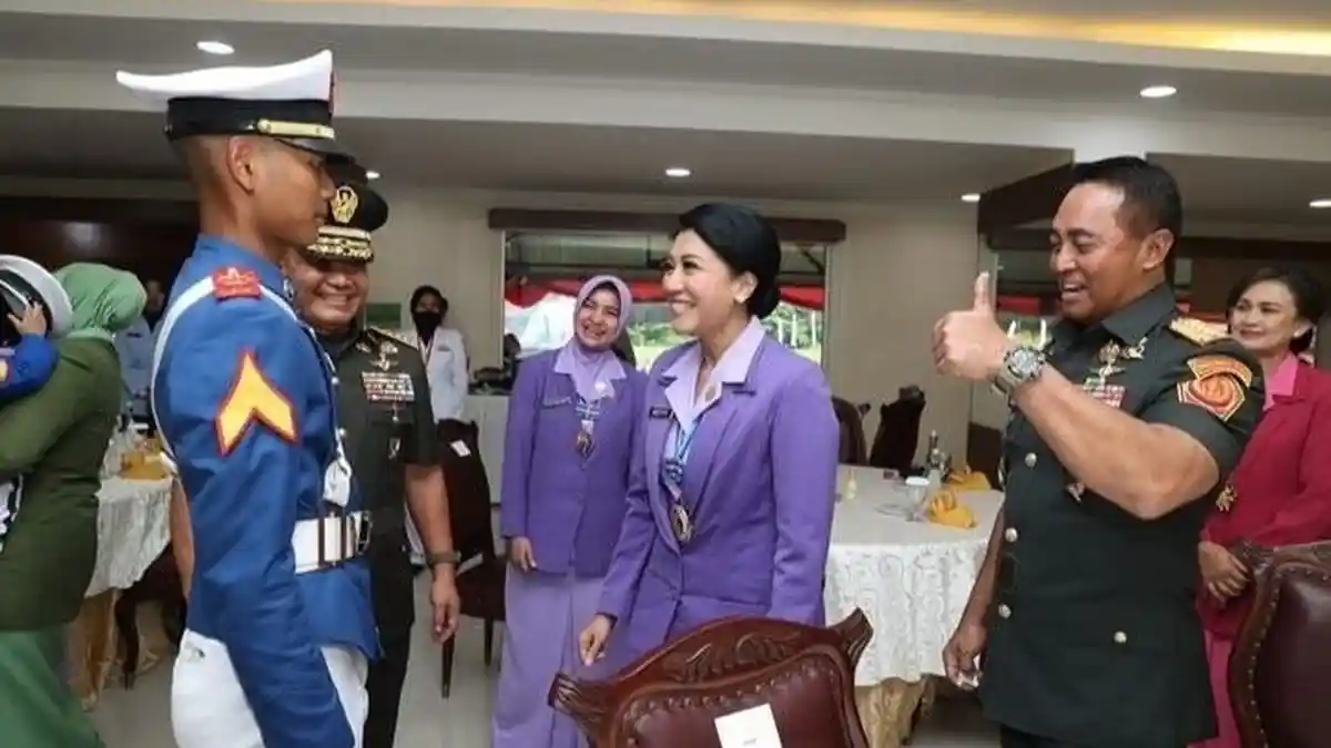 Anak KSAD Jenderal Dudung Lulus Akmil, Begini Momen Keakraban Keluarga dengan Panglima TNI