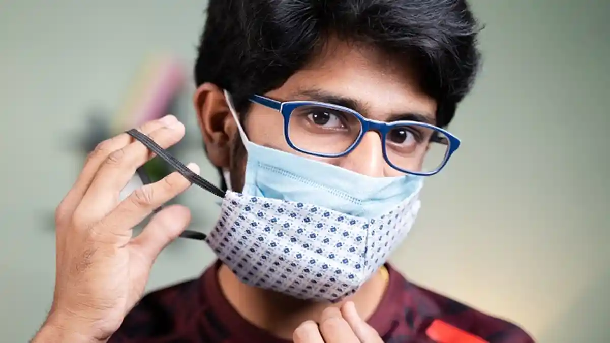 Cara Menggunakan Dobel Masker yang Benar untuk Meminimalisir Penularan Covid-19