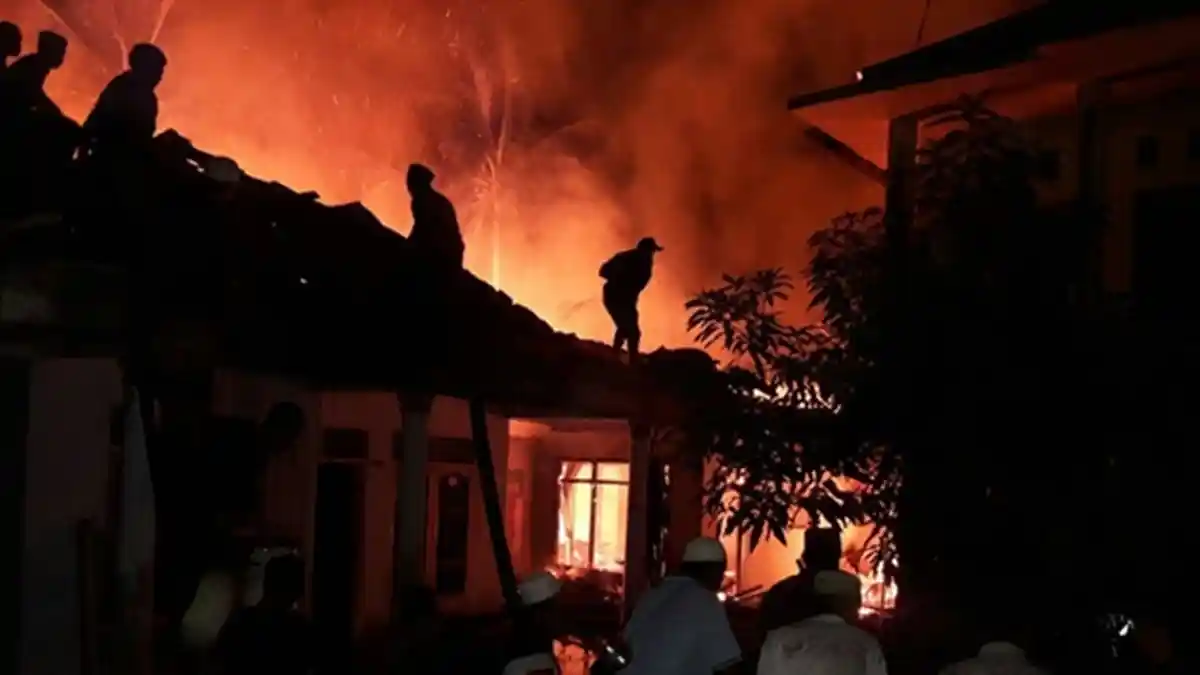 Pesantren Terbakar, Sekretaris BPD Desa dan Pelajar Tsanawiyah Tewas Tersengat Listrik