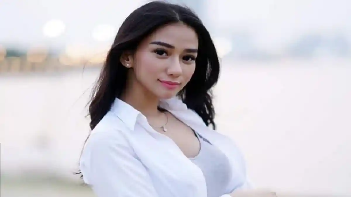 Belum Juga Nikmati Malam Pertama, Artis Cantik Ini Malah Minta Cerai dan Kasih Bogem Mentah ke Suami