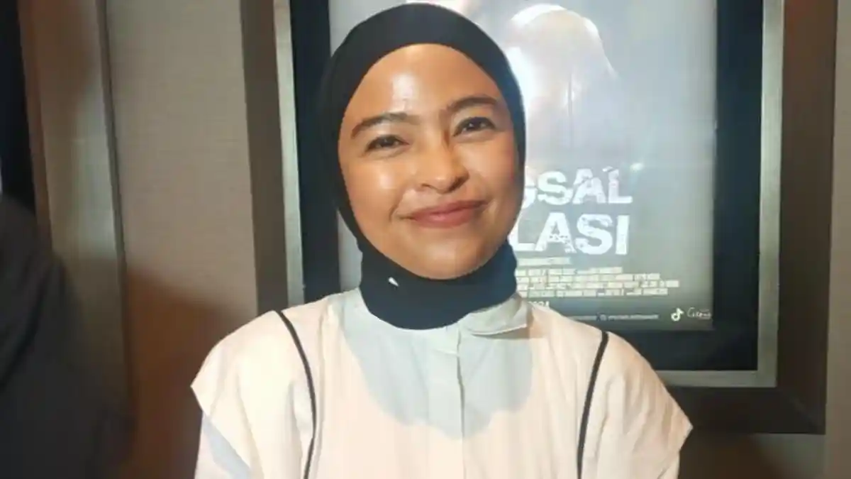 Pulang Ibadah Haji, Begini Cara Tantri Syalindri Vokalis Band Kotak Menghadapi Masalah Hidupnya