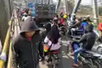 Kemacetan Lalu Lintas di Jembatan Dua Rancamanyar Kab Bandung